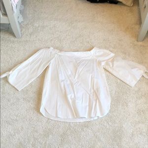 White off shoulders blouse.